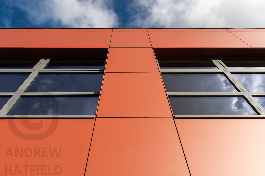 cladding detail, bishopsgate school sports hall, windsor - architectural photography